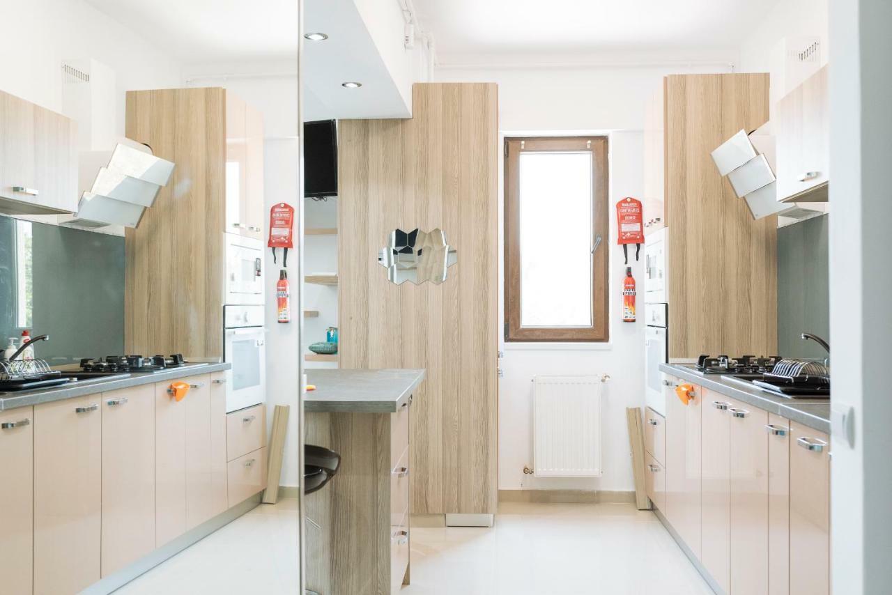 Luxury Flat 9 Near Metro Lejlighed Bukarest Eksteriør billede