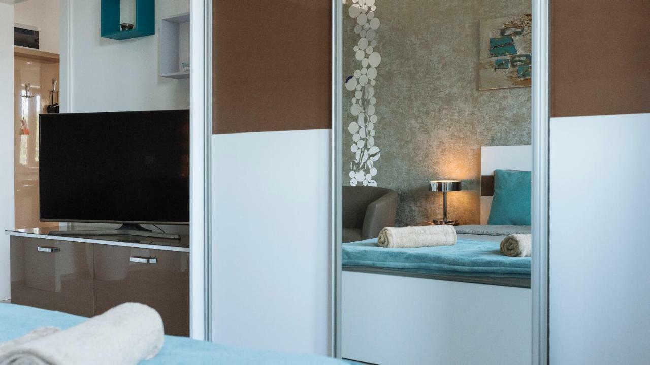 Luxury Flat 9 Near Metro Lejlighed Bukarest Eksteriør billede