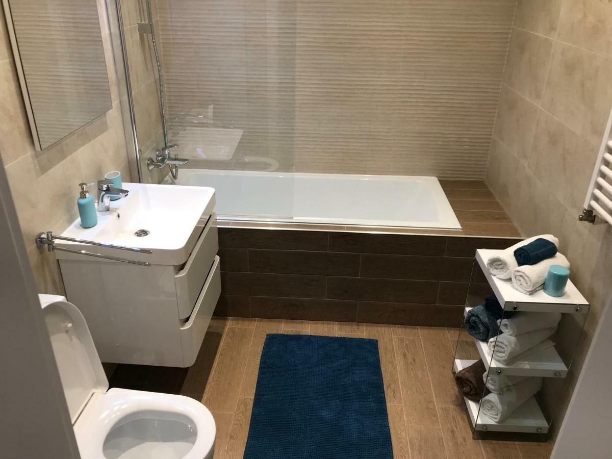 Luxury Flat 9 Near Metro Lejlighed Bukarest Eksteriør billede